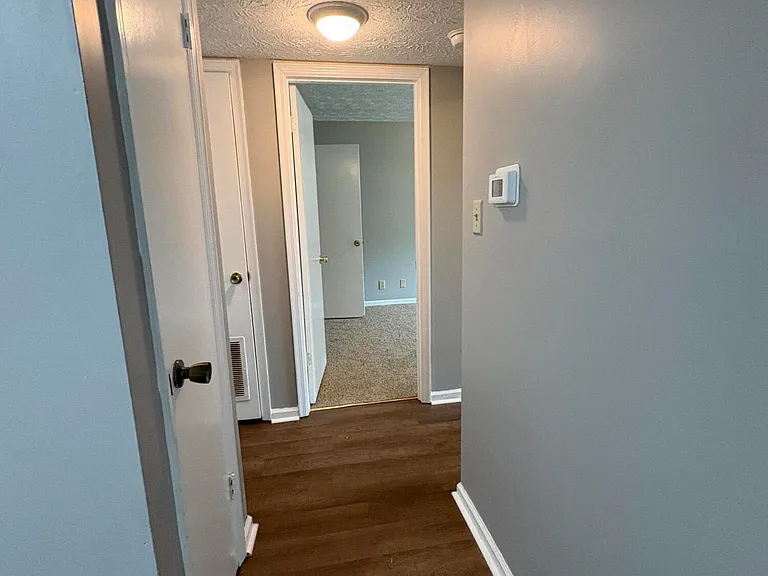 121 N Brand St #13 — Photo 5