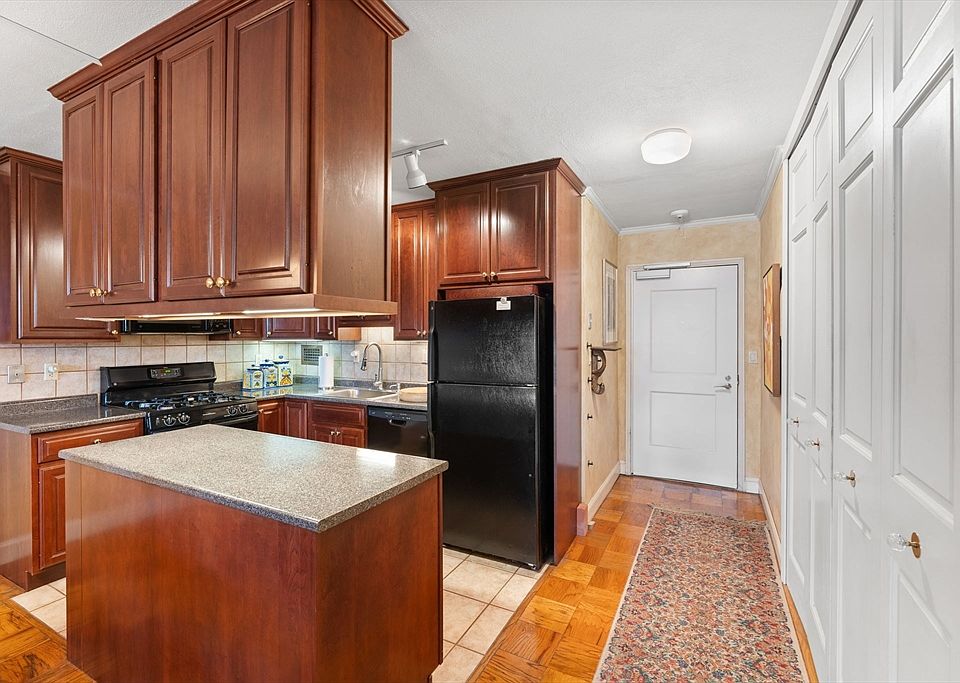8 Whittier Place 8 Whittier Pl Boston MA Zillow