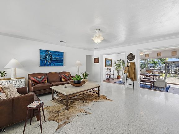 4th image of 1150 Vesper Dr