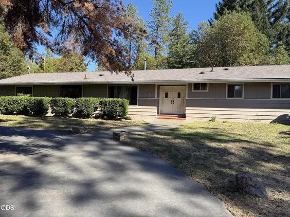 151 Verna Ln, Grants Pass, OR 97527