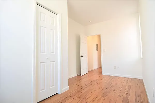 Rented by Compass | media 22