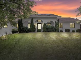 2075 Grand Blvd, Rostraver, PA 15012