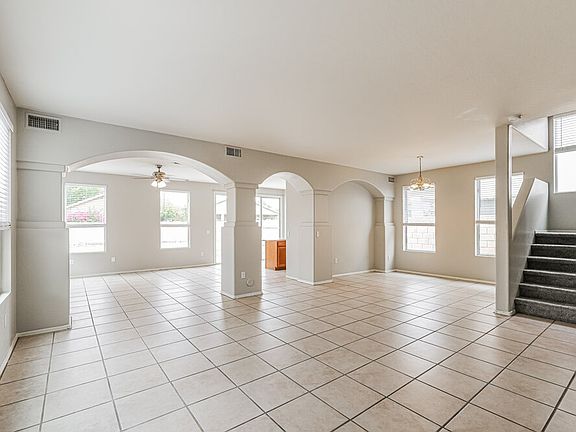 5th image of 13519 W San Juan Ct