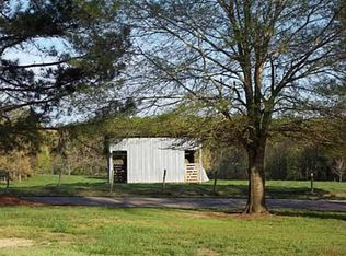 687 Two Mile Circle Rd, Robbins, NC 27325