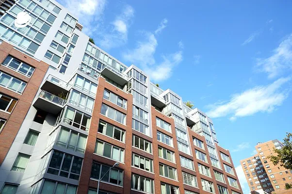 Rented by Level Group | media 7