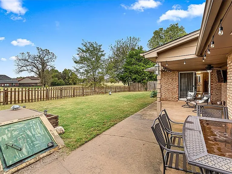 11521 Carriage Dr — Photo 31