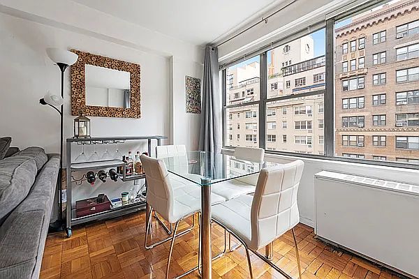 1st image of 230 E 79th St APT 14B