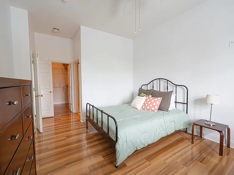 733 Garden District Dr — Photo 13