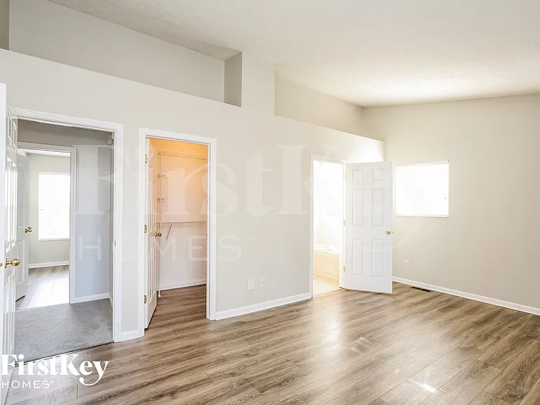 445 Winterwood Dr — Photo 8