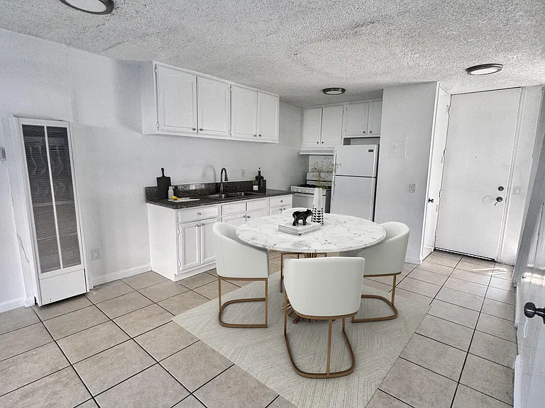 840 Chestnut Ave #9 — Photo 3