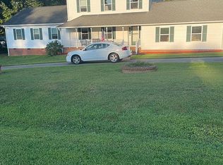 2910 Creek Point Rd, Graham, NC 27253