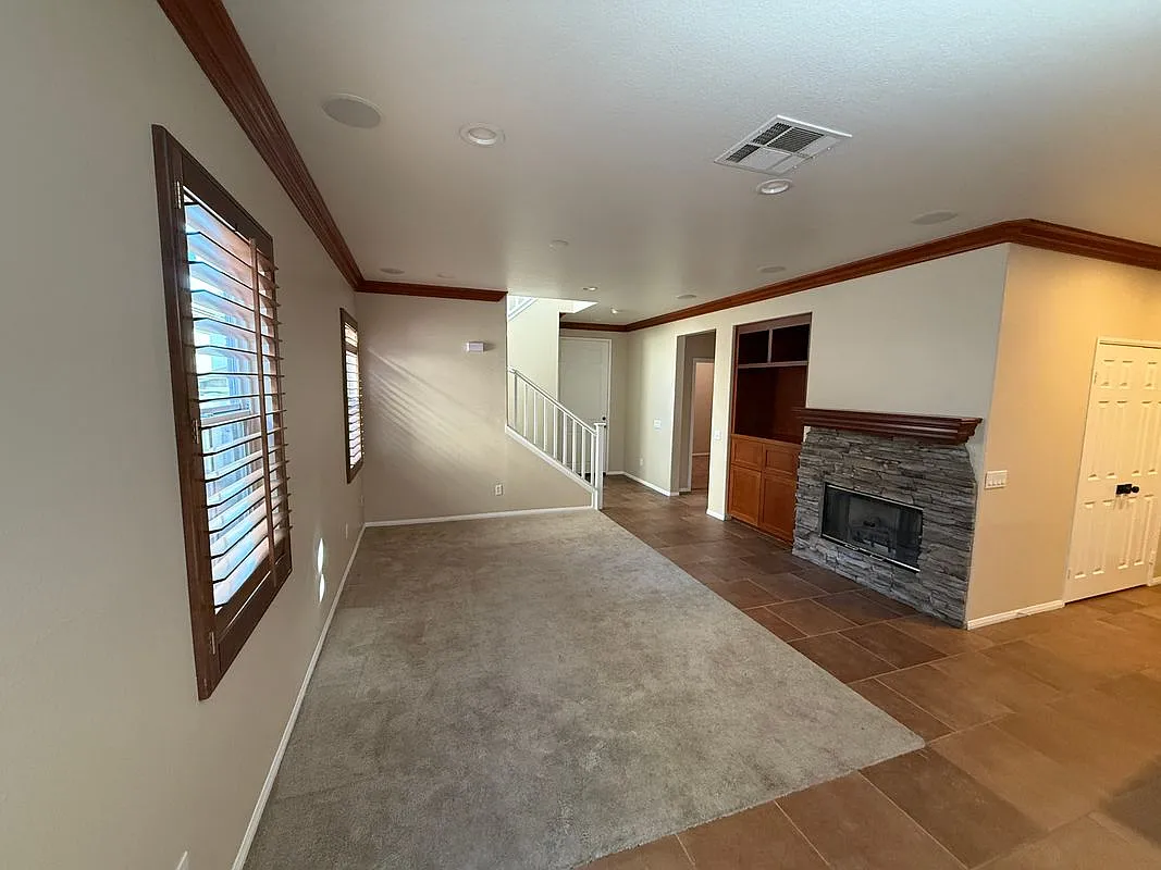 Building Photo - 11090 Mountain View Dr #53