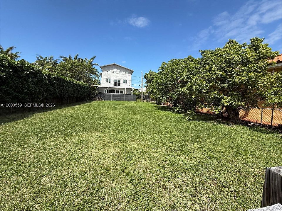 2nd image of 9308 Harding Ave