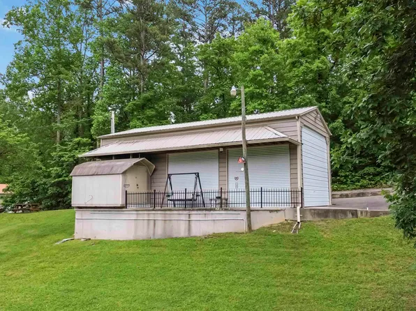 302 Dogwood Dr, Bronston, KY 42518