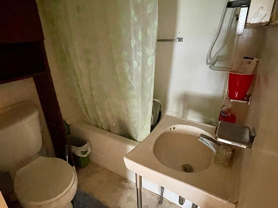 101 W 3rd St, Whittemore, MI 48770 Zillow