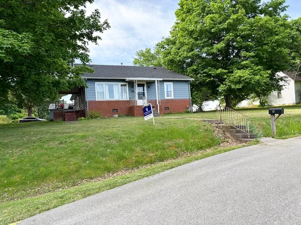 231 W 2nd St, Slaughters, KY 42456