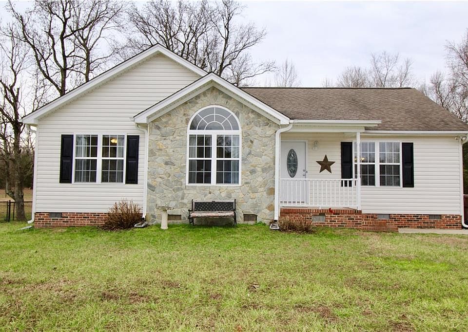 1st image of 2417 Foxfire Ln