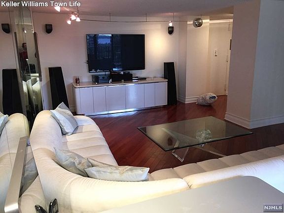 2nd image of 300 Winston Dr APT 611
