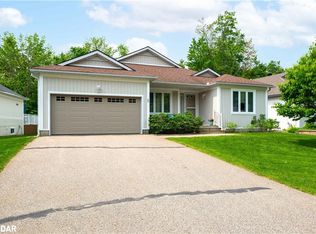 5 Springwood Cres, Gravenhurst, ON P1P1Z1