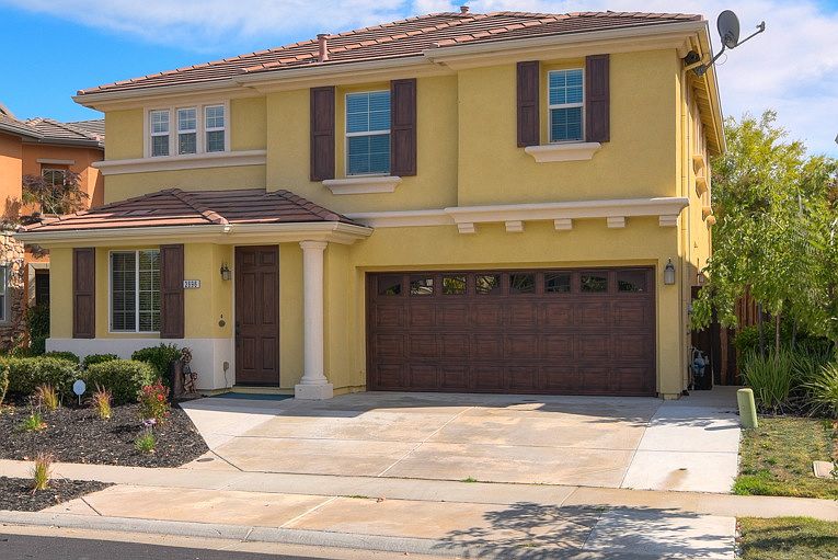 1st image of 2696 Heirloom Way