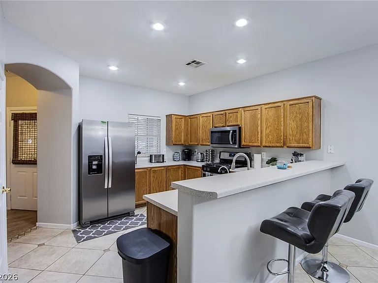 6429 Corrie Canyon St — Photo 29