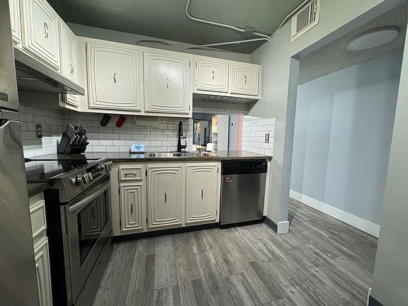 4th image of 469 N Pine Island Road #102B