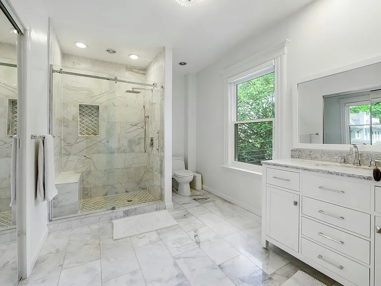 78 Franklin St — Photo 30