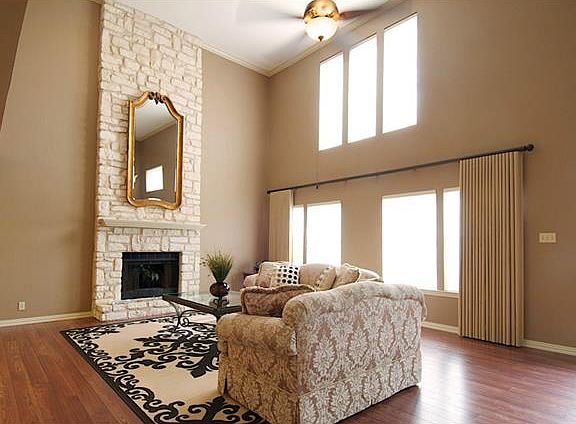 4th image of 10500 Tweedsmuir Dr