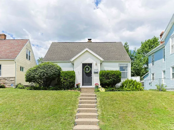 2101 S Dorothy St, South Bend, IN 46613