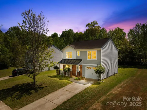 2115 Sonoma Valley Dr, Charlotte, NC 28214