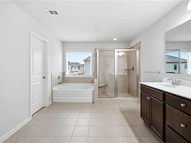 2053 Hamilton Lake Pkwy — Photo 36