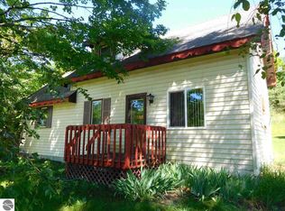 6694 Us Highway 31 N, Central Lake, MI 49622