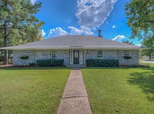 438 Mayfair Dr, Bossier City, LA 71111