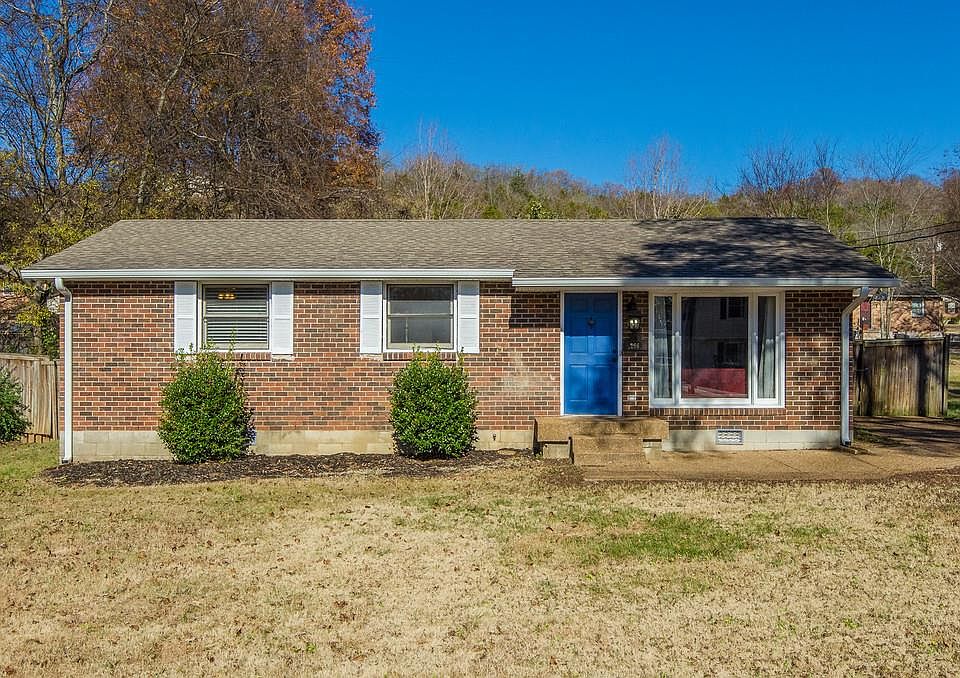 1st image of 206 Cherry Dr