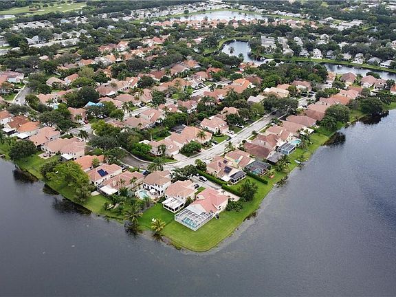 4th image of 2873 Oak Park Circle