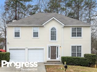 1069 Huntington Place Cir, Lithonia, GA 30058