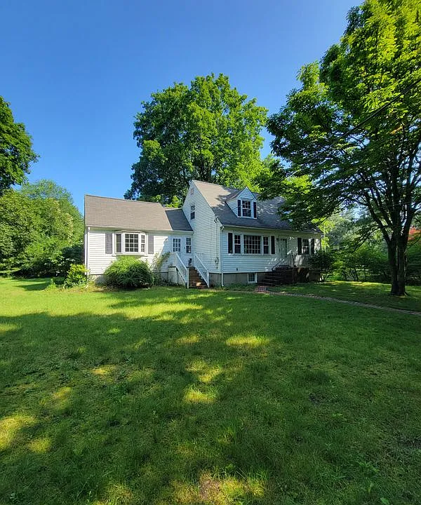 48 Andover St