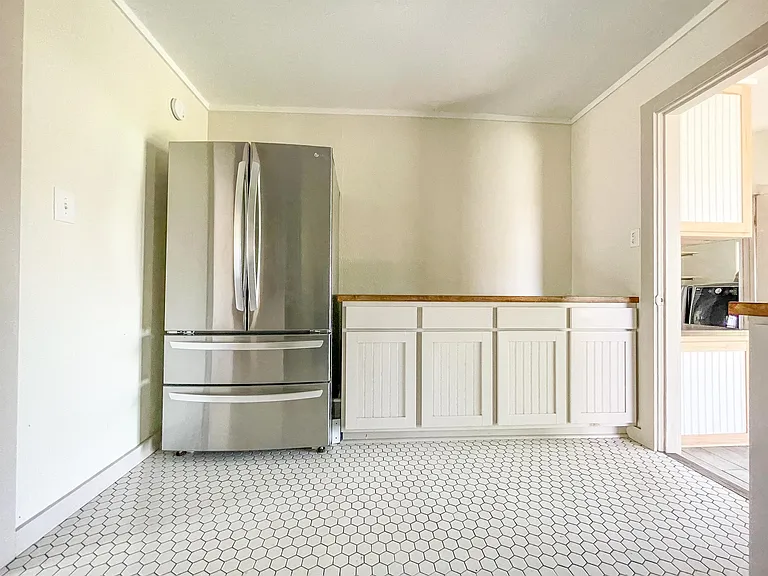244 Ridgewood Ave — Photo 14