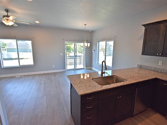2nd image of 885 N Glen Eagles Ct