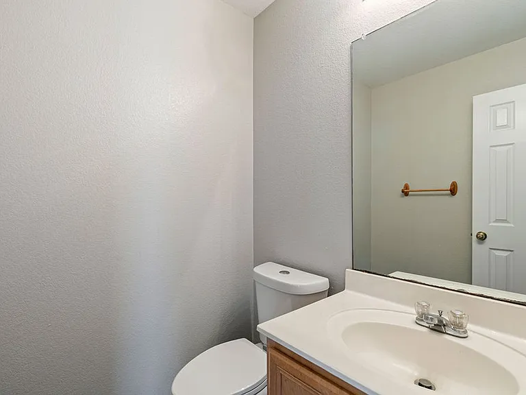 1209 Apollo Cir — Photo 7