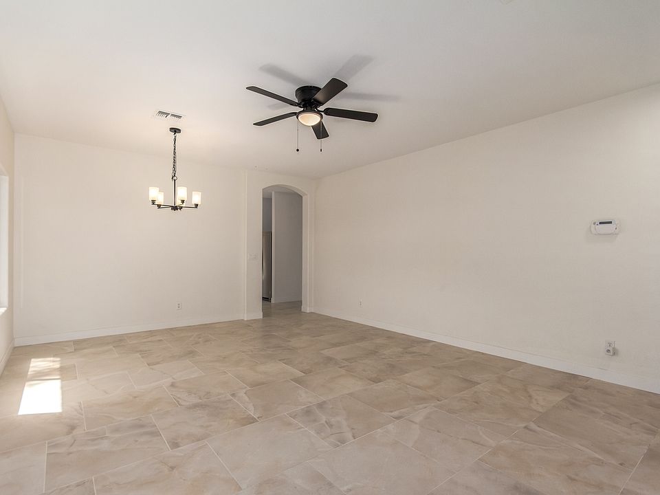 1st image of 4216 N Dania Ct