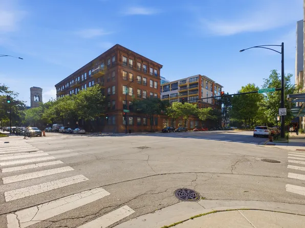 1910 S Indiana Ave APT 620, Chicago, IL 60616