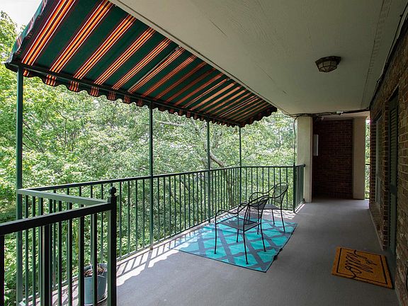 3rd image of 57 Hanover Cir S APT 319