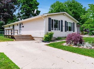 302 Summerset Ave, Kingsville, ON N9Y 2B9