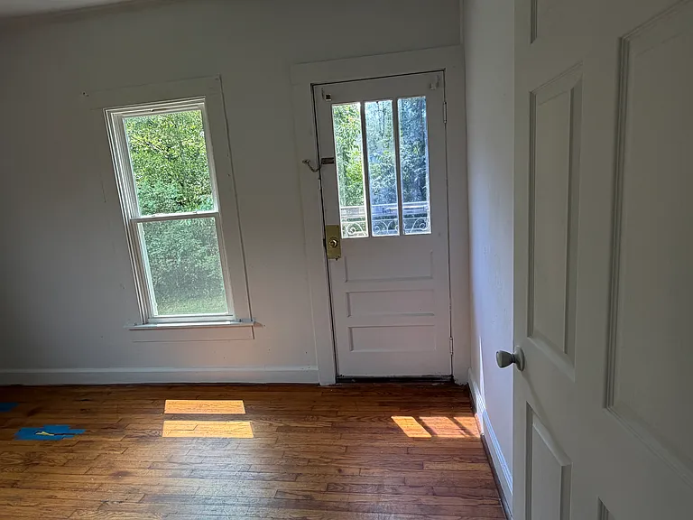 616 Morehead St — Photo 12