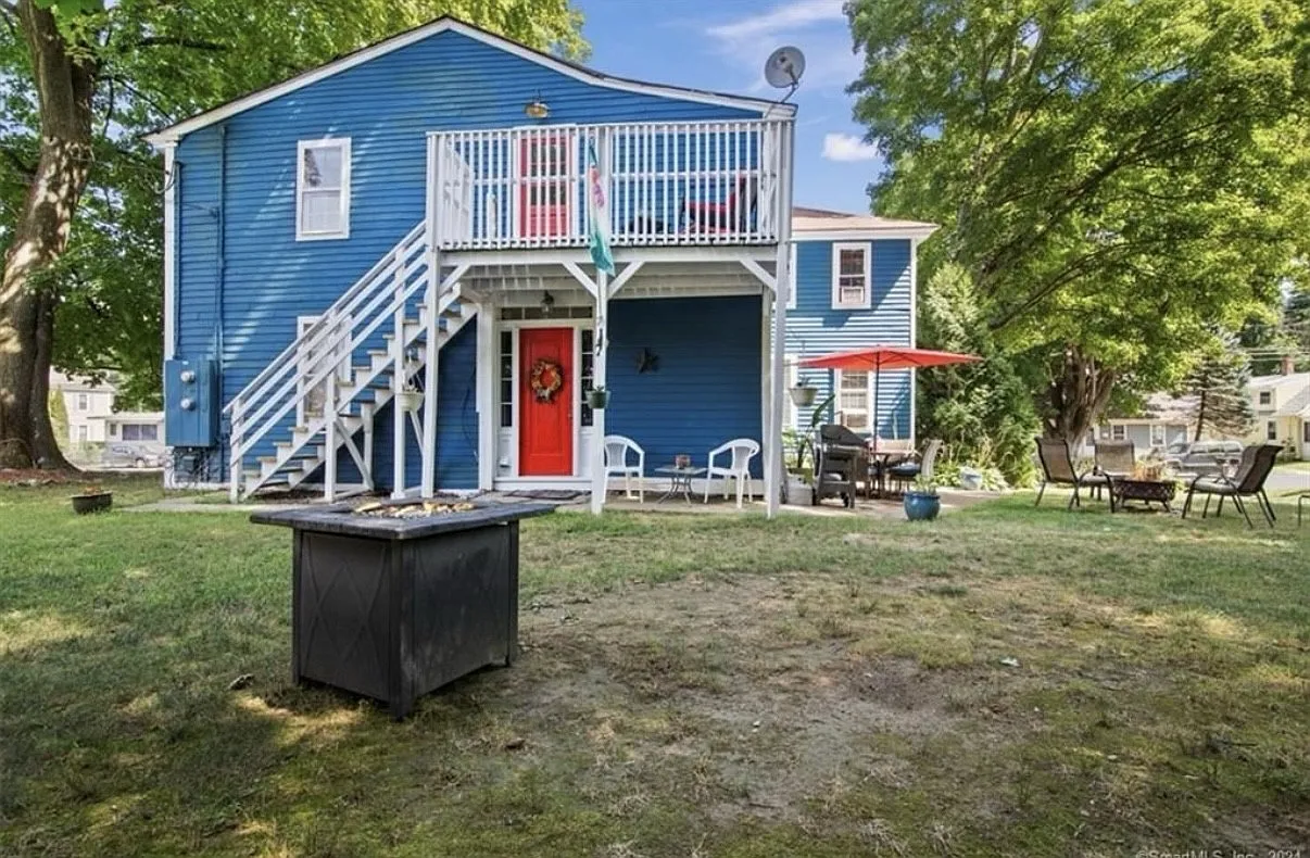 4 bed, 1150 sqft, $2,900 — Photo 1