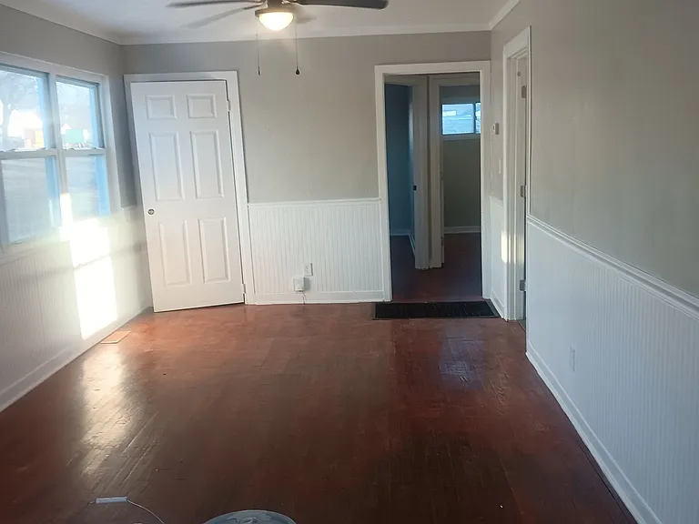 531 Fletcher St — Photo 11