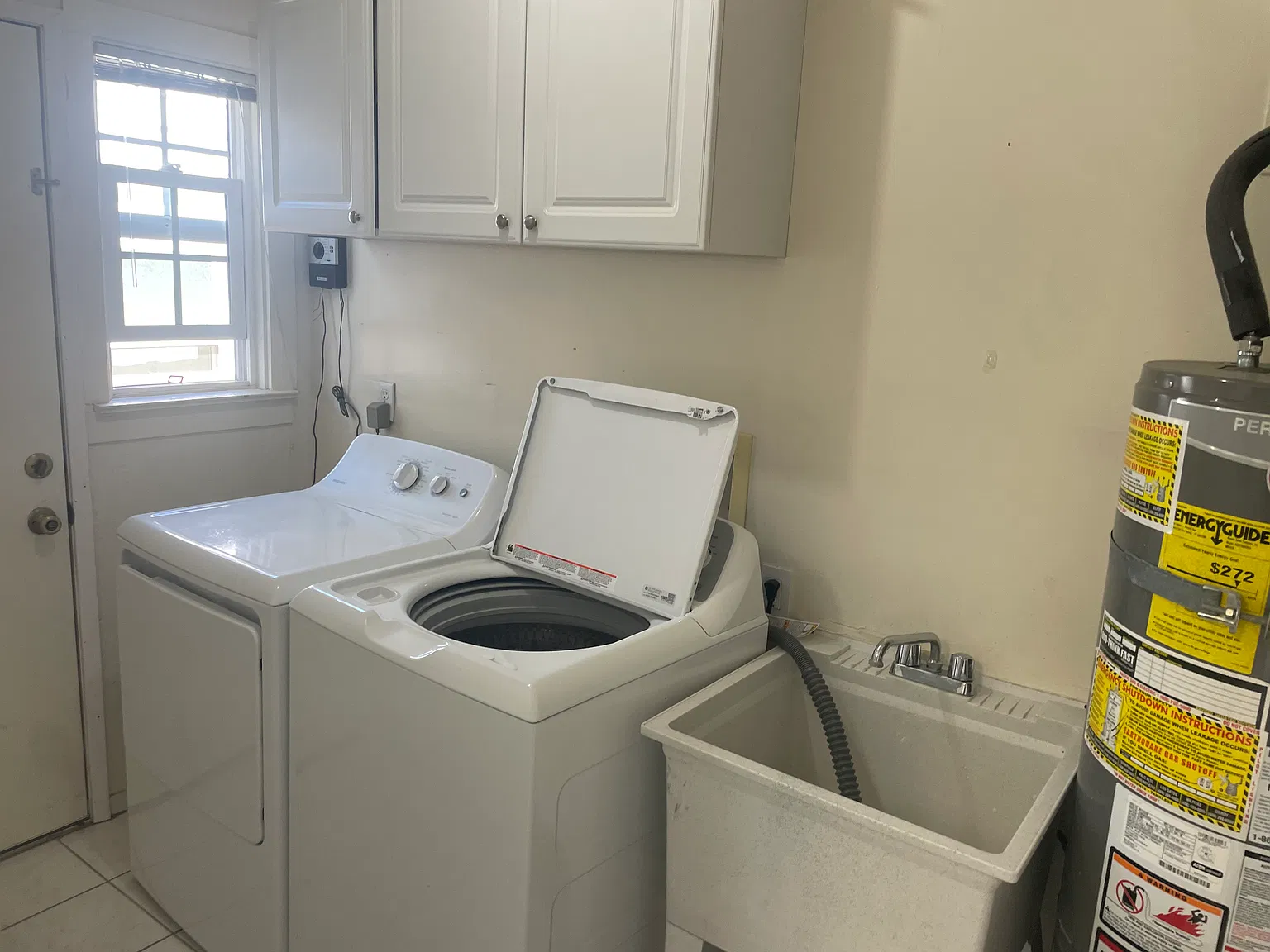 2 bed, 1000 sqft, $4,000 — Photo 3