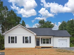 890 Days Bridge Rd, Mineral, VA 23117