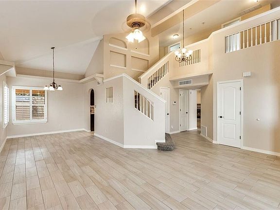 4th image of 13728 Paseo Milagro Ave